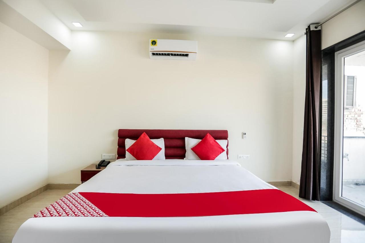 غورغاون Oyo 65118 Hotel Vatika المظهر الخارجي الصورة