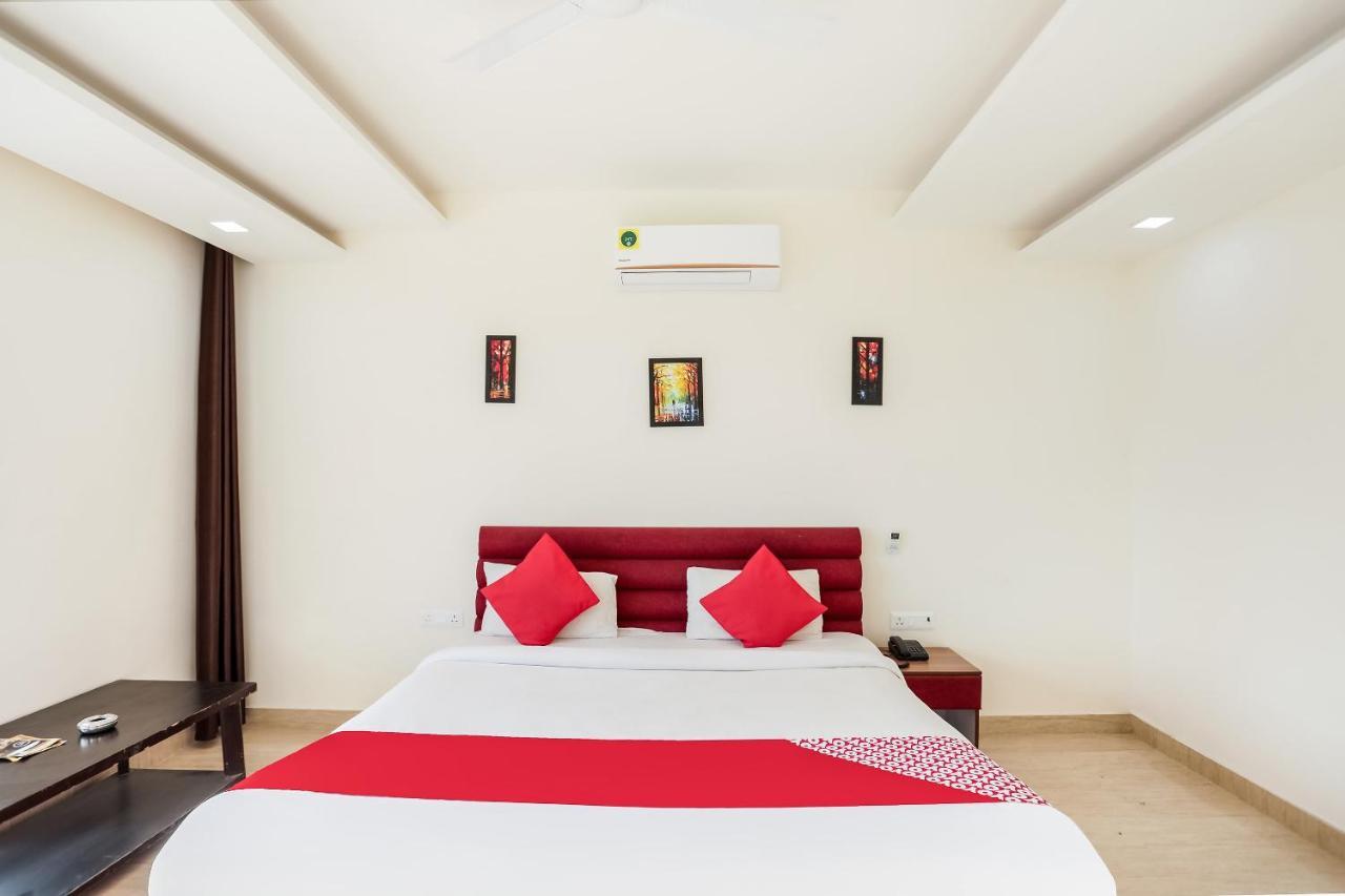 غورغاون Oyo 65118 Hotel Vatika المظهر الخارجي الصورة