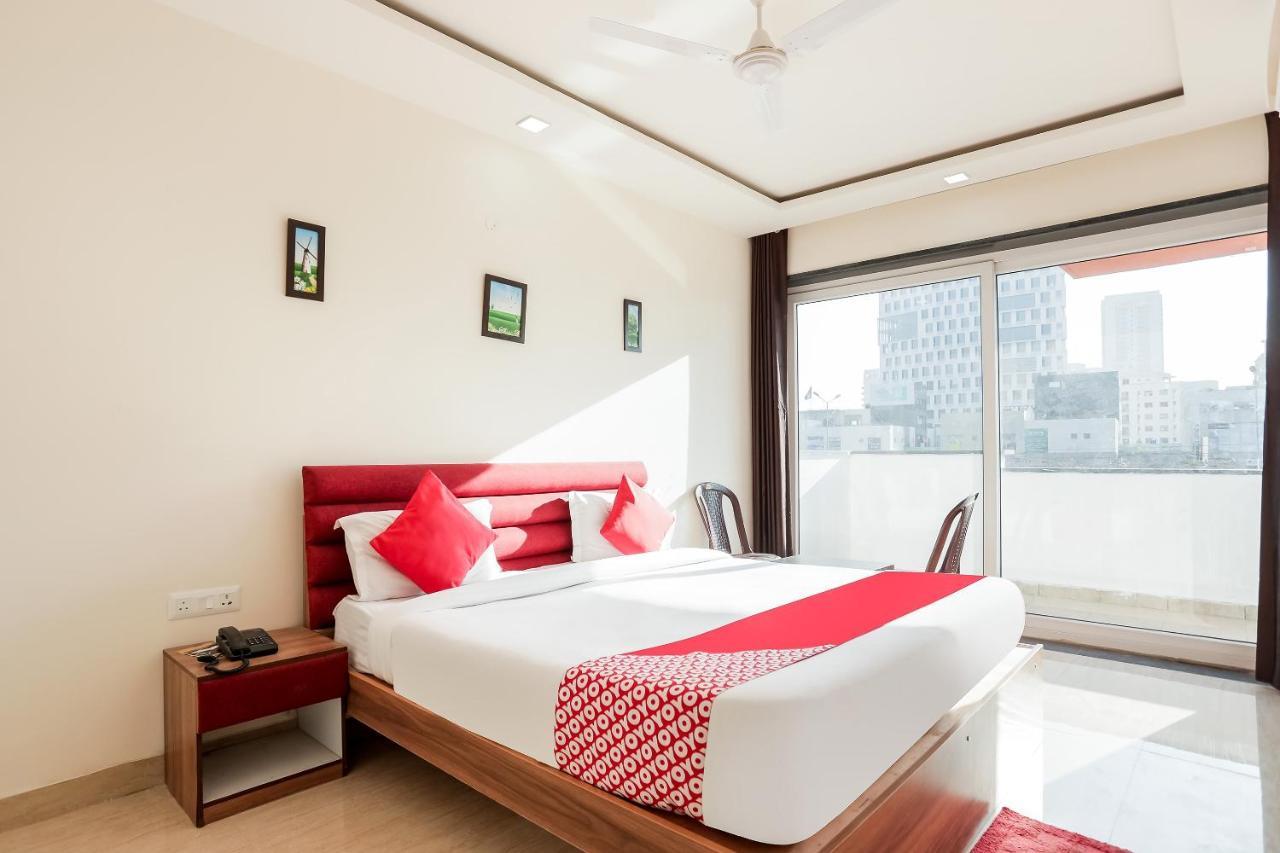 غورغاون Oyo 65118 Hotel Vatika المظهر الخارجي الصورة